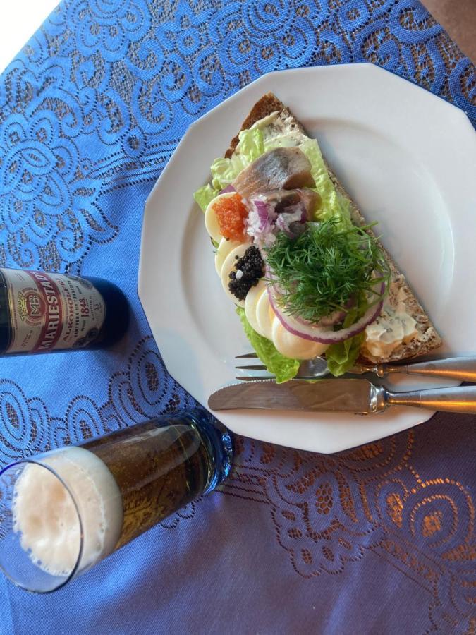 Madam Bla Hotel Nossebro Eksteriør billede