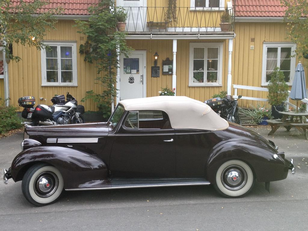 Madam Bla Hotel Nossebro Eksteriør billede