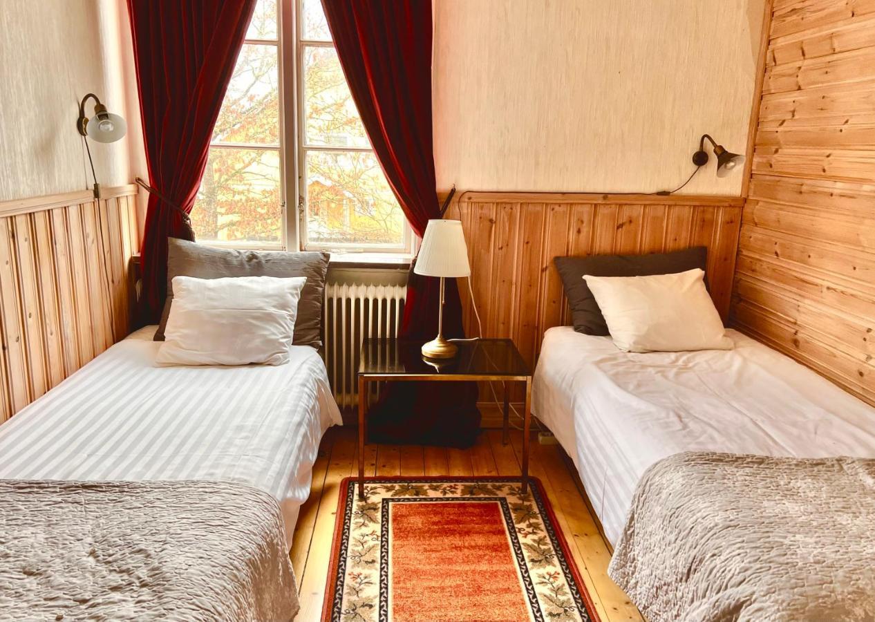 Madam Bla Hotel Nossebro Eksteriør billede