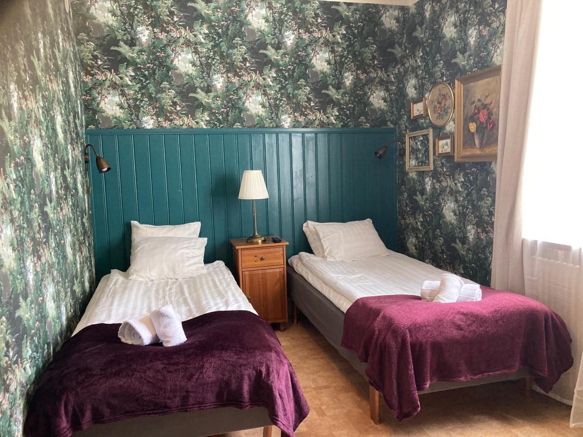 Madam Bla Hotel Nossebro Eksteriør billede