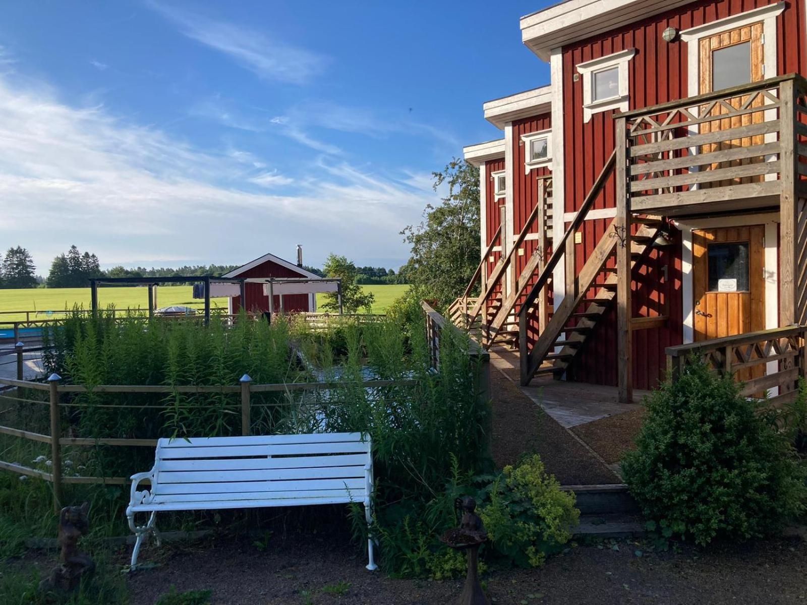 Madam Bla Hotel Nossebro Eksteriør billede