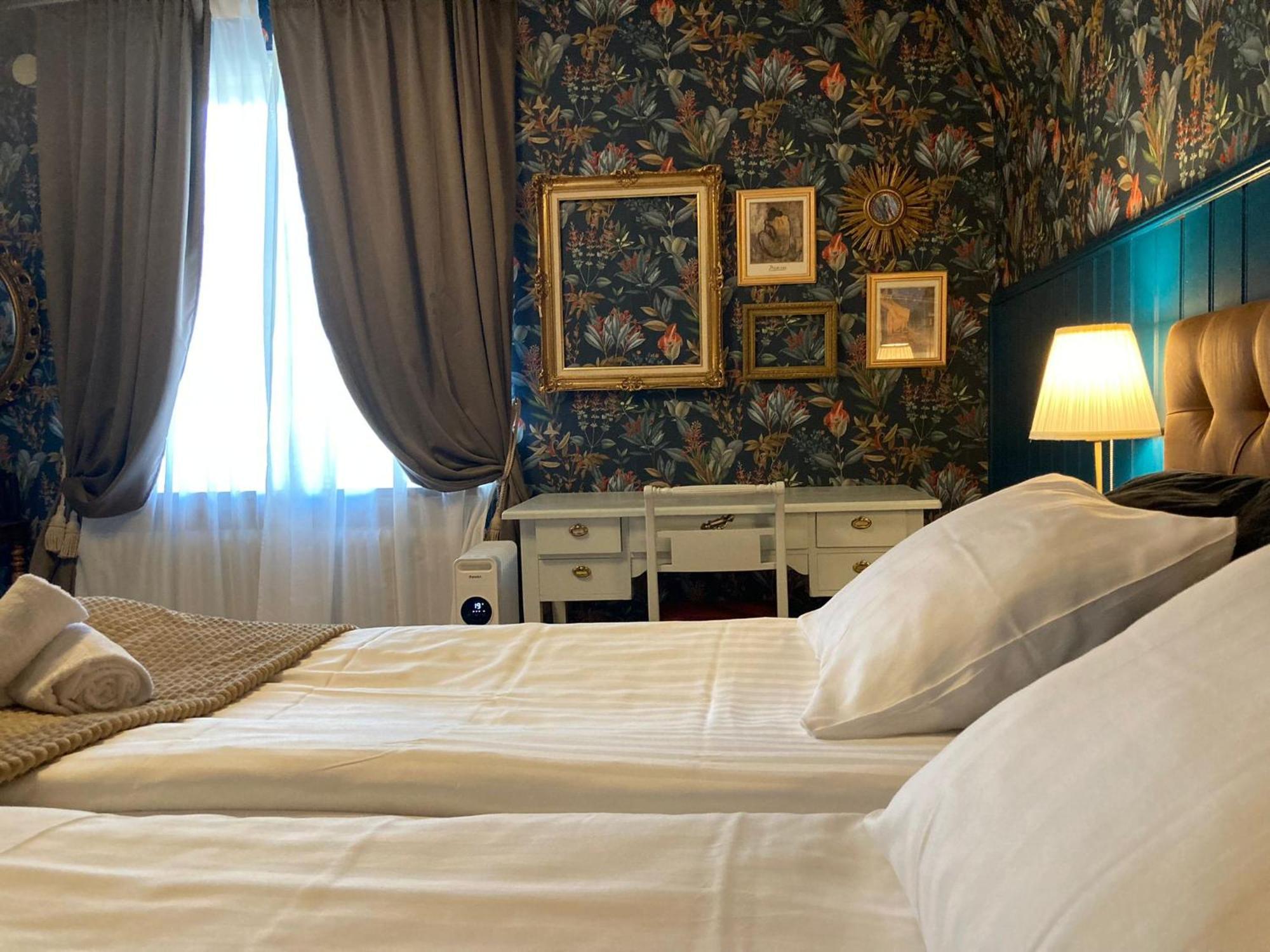 Madam Bla Hotel Nossebro Eksteriør billede
