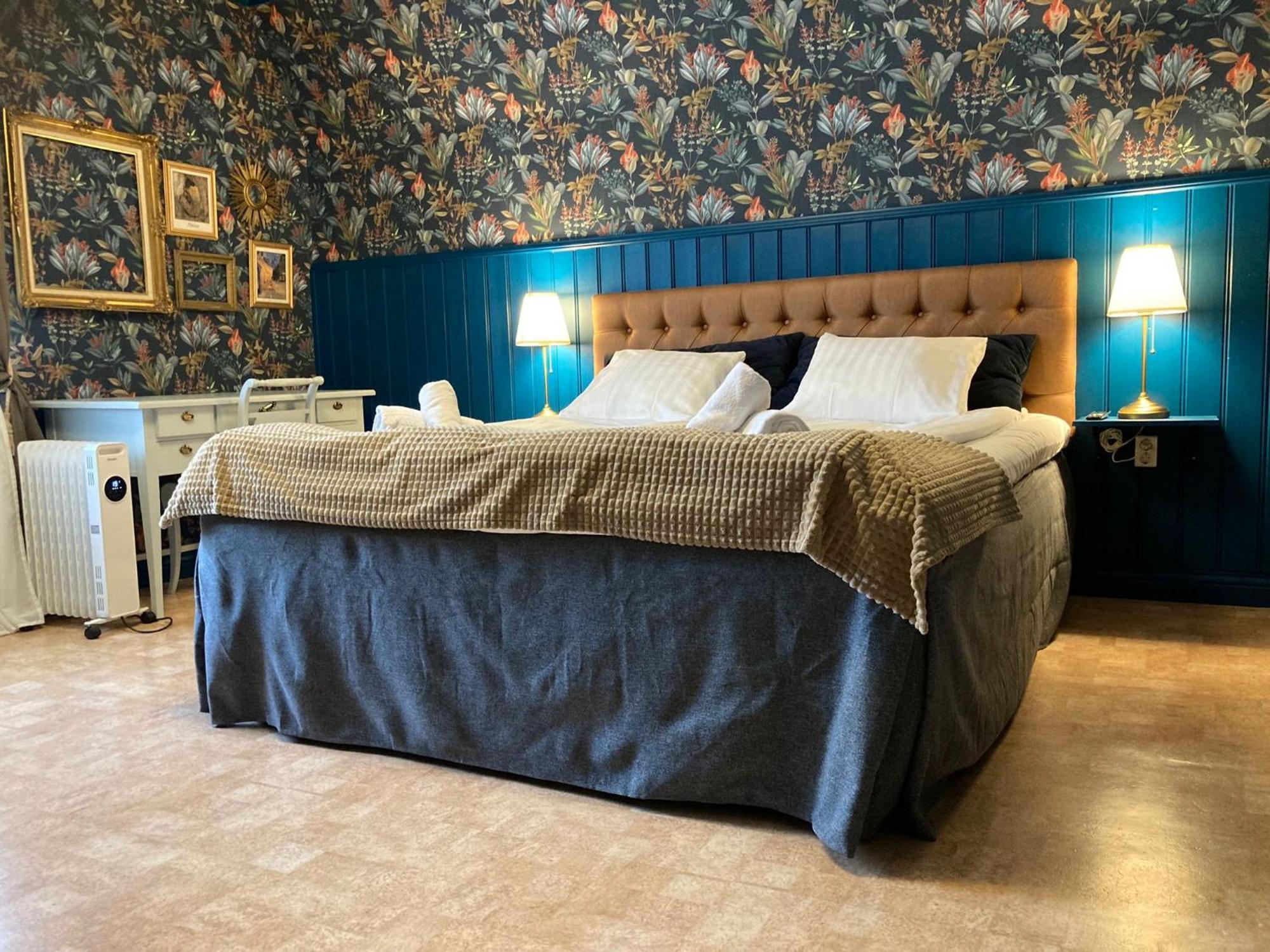 Madam Bla Hotel Nossebro Eksteriør billede